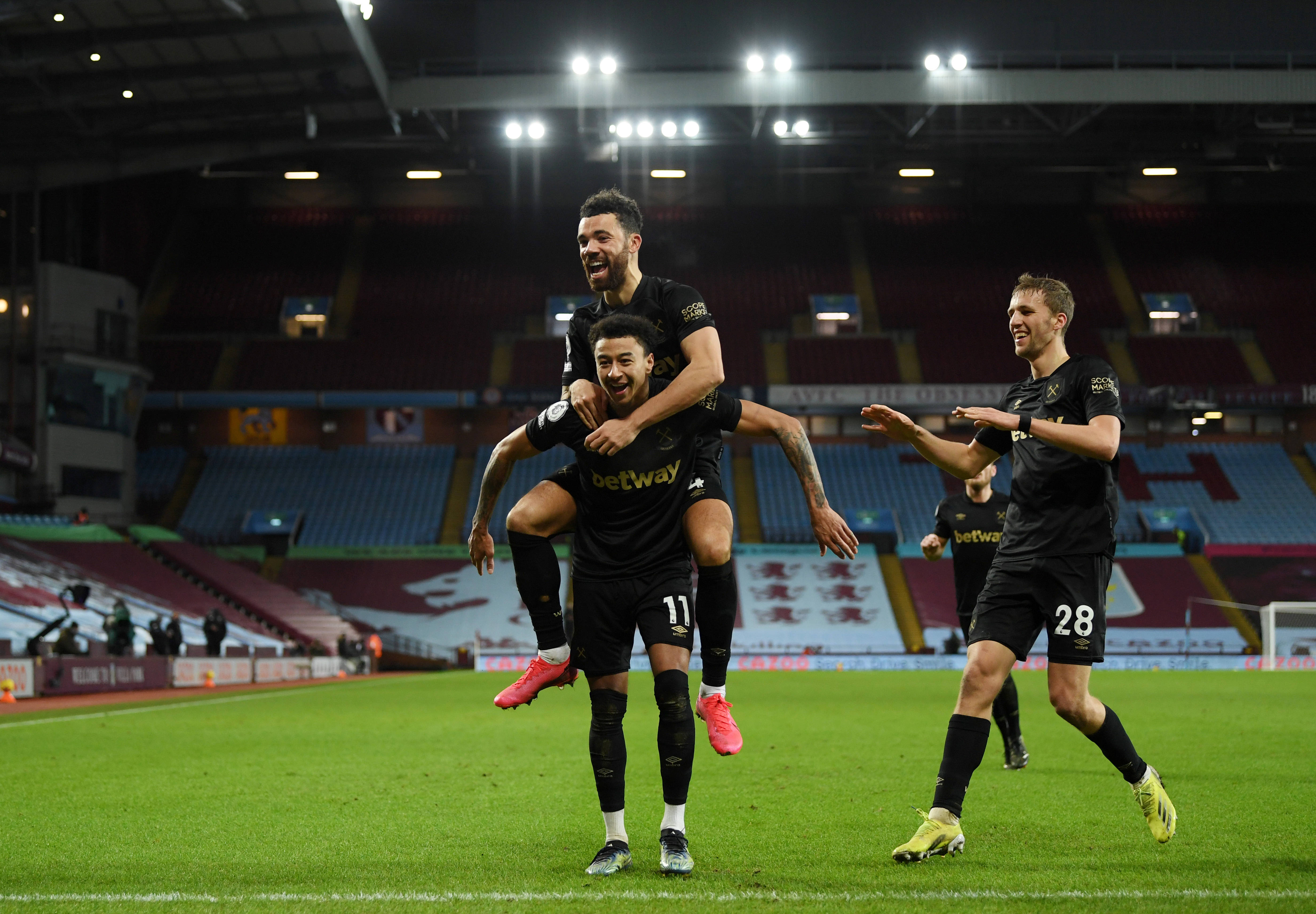 但配色会影 但配色会影