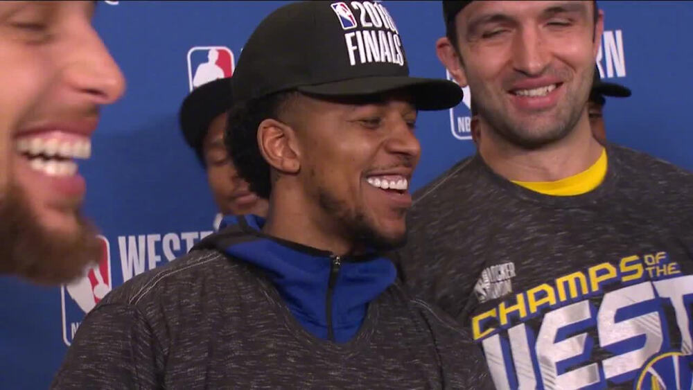 攻队友破门 攻队友破门